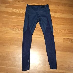 Alo yoga leggings with sheer panels